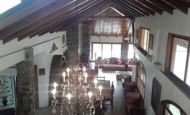 VENTA-Casa con Vista Al Lago Vía a Las Cochas en Guaranda/ Urbec 19URB057