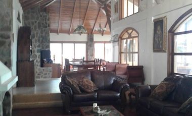VENTA-Casa con Vista Al Lago Vía a Las Cochas en Guaranda/ Urbec 19URB057