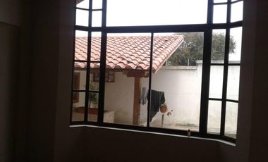 VENTA-Casa con Vista Al Lago Vía a Las Cochas en Guaranda/ Urbec 19URB057