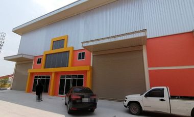 Factory or Warehouse 366 sqm for RENT at Phraeksa, Mueang Samut Prakan, Samut Prakan/ 泰国仓库/工厂，出租/出售 (Property ID: AT158R)
