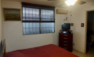 SE VENDE CASA CON PISCINA EN BRISAS DEL GOLF $275,000