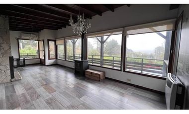 Casa 3 ambientes sobre el balcón del golf