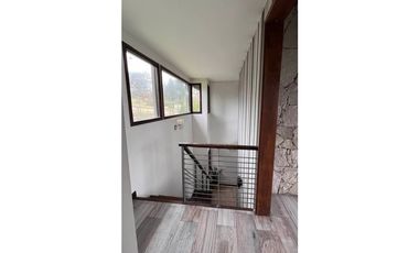 Casa 3 ambientes sobre el balcón del golf