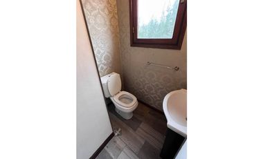 Casa 3 ambientes sobre el balcón del golf