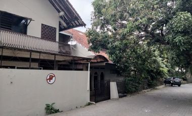 Rumah & Kostan dengan letak strategis di Pogung Baru, jl . Kaliurang km 5