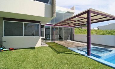 RESIDENCIA ESTILO MINIMALISTA CON ACABADOS DE LUJO