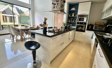 casa en venta en canelon. Cod V5703