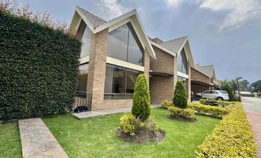 casa en venta en canelon. Cod V5703