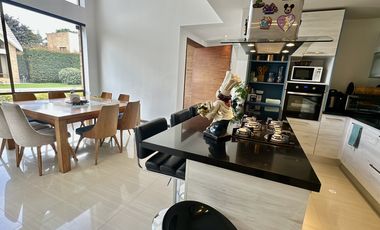casa en venta en canelon. Cod V5703