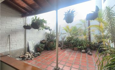 Casa Comercial en Arriendo Medellín Sector Los Colores