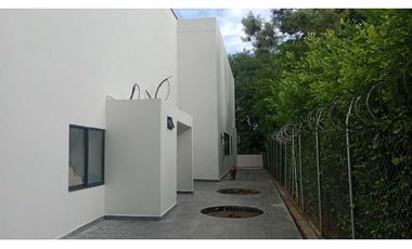 Finca moderna en Santa fe, Antioquia, Colombia.