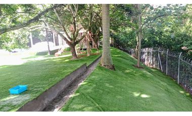 Finca moderna en Santa fe, Antioquia, Colombia.