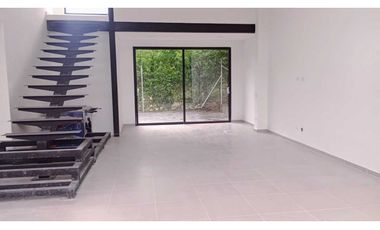 Finca moderna en Santa fe, Antioquia, Colombia.
