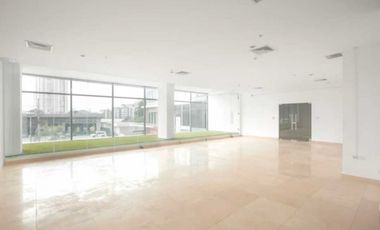 LOCAL COMERCIAL EN SAN FRANCISCO ROYAL BLUE PLAZA 91M2