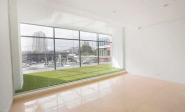 LOCAL COMERCIAL EN SAN FRANCISCO ROYAL BLUE PLAZA 91M2