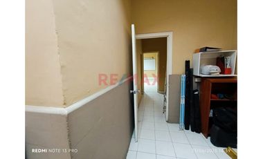 Alquilo Local Comercial En Alejandro Tirado Lima 185 M2