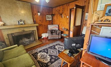 CASA CENTRAL CON AMPLIO SITIO EN PAILLACO