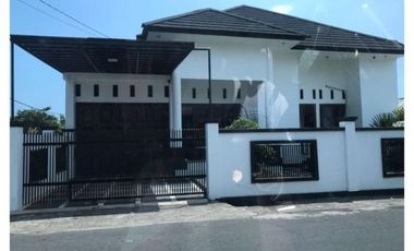 RUMAH DI JL A YANI KEBUN KELING TELUK SEGARA KOTA BENGKULU