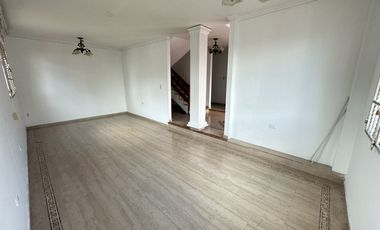 casa en arriendo/venta en el tabor. Cod V92818