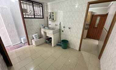 casa en arriendo/venta en el tabor. Cod V92818