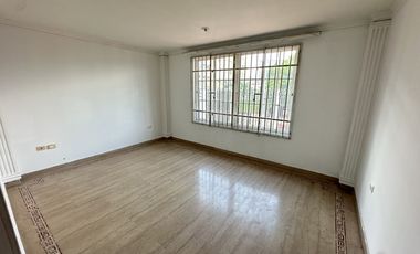 casa en arriendo/venta en el tabor. Cod V92818