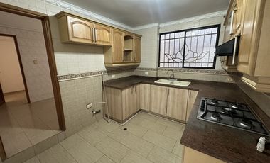 casa en arriendo/venta en el tabor. Cod V92818