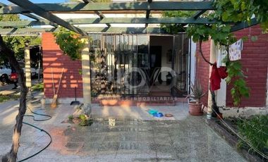 VENTA LOCAL COMERCIAL 5HAB 3BA ÑUÑOA