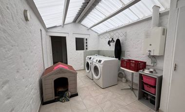 casa en arriendo en santa barbara oriental-usaquén. Cod A51981