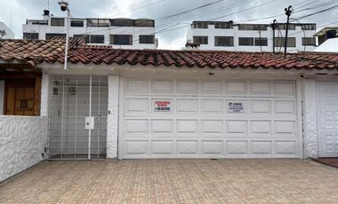 casa en arriendo en santa barbara oriental-usaquén. Cod A51981