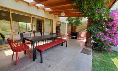 CASA EN VENTA, VALLE DE BRAVO