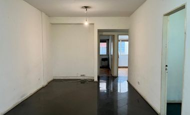 DEPTO DE 3 AMB CON EXCELENTE UBICACION