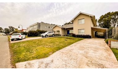 Casa cinco ambientes. Rumencó. Los Tilos. Venta.