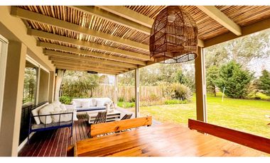 Casa cinco ambientes. Rumencó. Los Tilos. Venta.