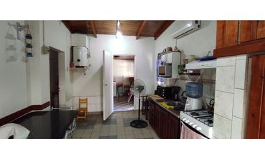 venta 2 casas en mismo terreno de 4 amb en paso del rey