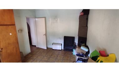 venta 2 casas en mismo terreno de 4 amb en paso del rey