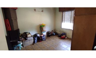 venta 2 casas en mismo terreno de 4 amb en paso del rey