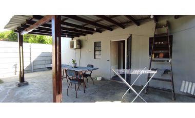 venta 2 casas en mismo terreno de 4 amb en paso del rey