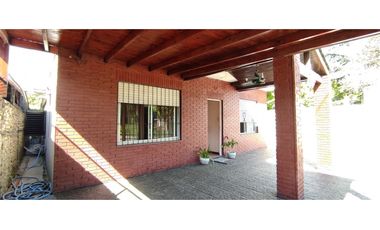 venta 2 casas en mismo terreno de 4 amb en paso del rey