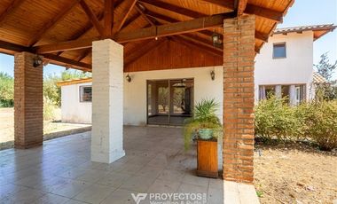 Casa en venta de 4 dorm. en Rengo