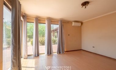 Casa en venta de 4 dorm. en Rengo