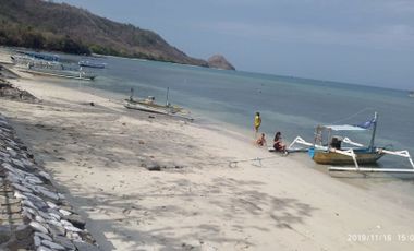 Beachfront land in Sekotong , West Lombok