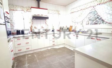 CASA EN VENTA EN ROCAS DE SANTO DOMINGO