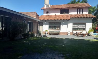 Venta de Chalet 4 ambientes Morón