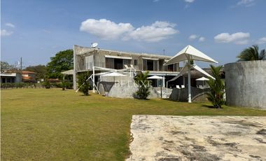 VENDO LUJOSA CASA DE PLAYA EN CORONADO (4)