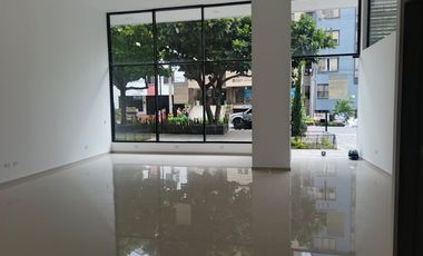 local en arriendo en la aurora. Cod A216440