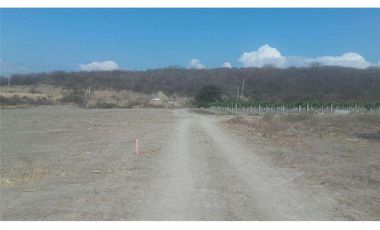 se vende terreno en la vía manta-rocafuerte