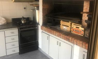 Casa en venta en Luis Guillon