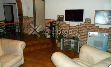 Casa en venta en Luis Guillon