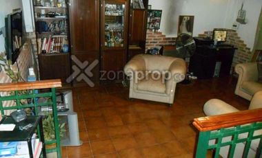 Casa en venta en Luis Guillon