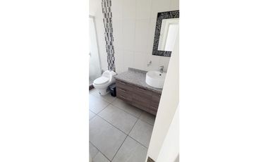 Se vende departamento en Ciudad del Mar, Manta, Manabí